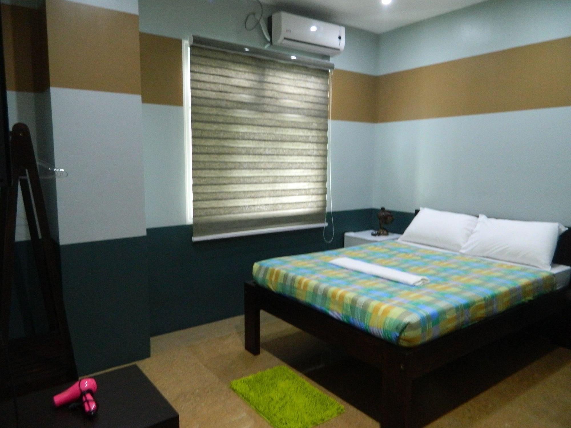 Qanaq Hotel Davao City Екстериор снимка